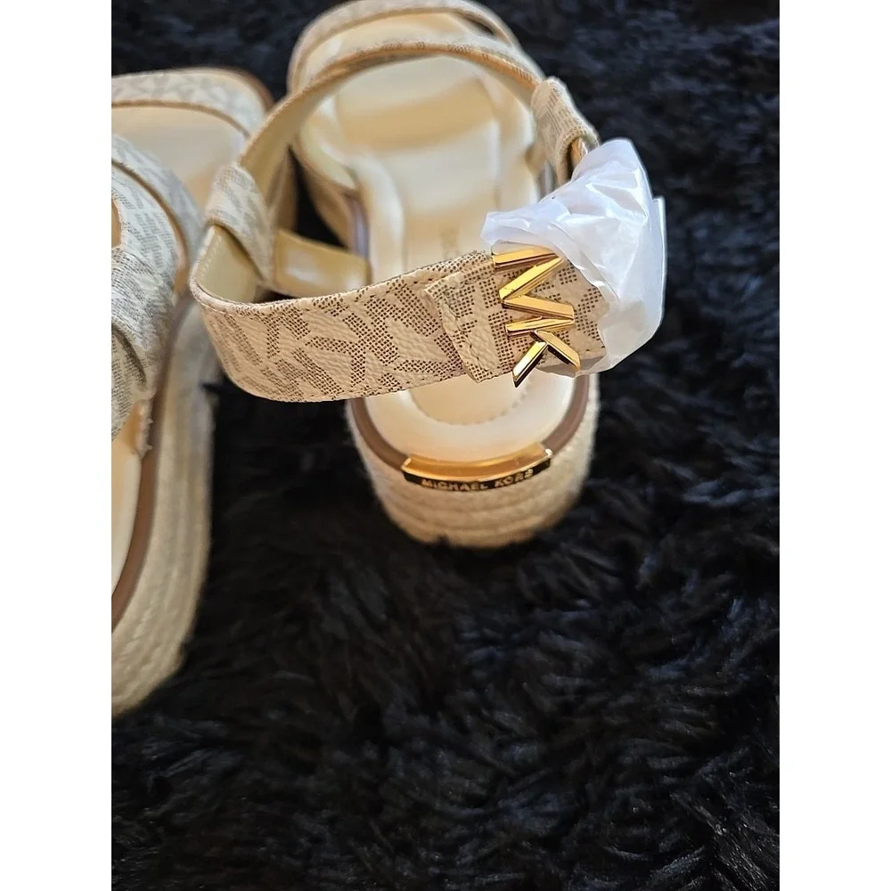 Woman's Sandals MICHAEL Michael Kors Lynn Espadrille Sandal‎